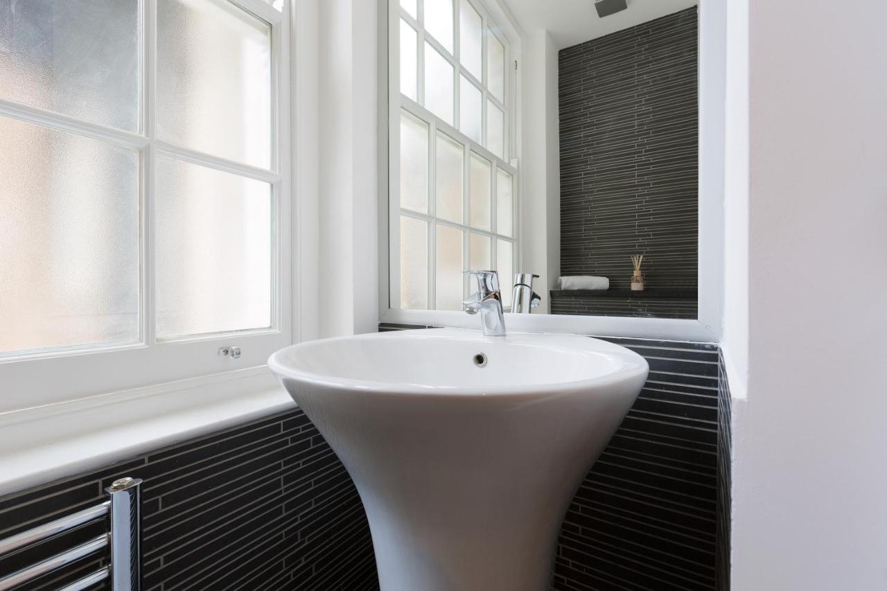 Appartamento Spacious 4 Bedrooms Flat In New Oxford Street Londra